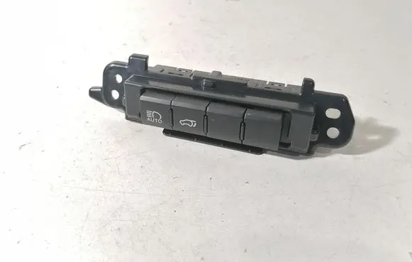 Tailgate opening switch