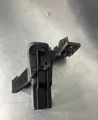 KIA Picanto Headlight/headlamp mounting bracket 86518G6000