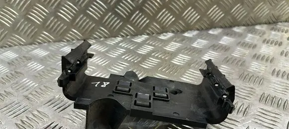 Audi A3 S3 8V Engine control unit holder 5Q0906507D