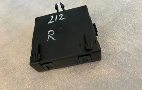 Mercedes-Benz C AMG W204 Door control unit/module A2129004214 A2129011505 A2129021106