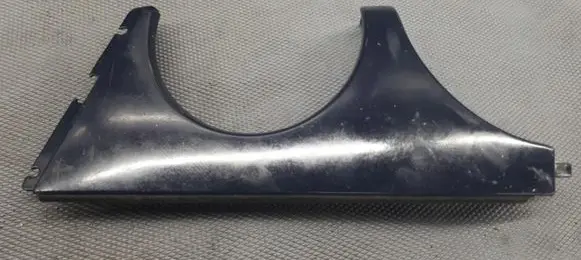 Mercedes-Benz E W210 Rear/tail light trim molding 