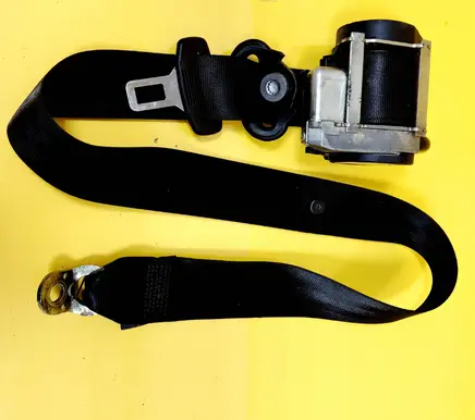 Skoda Octavia Mk2 (1Z) Front seatbelt 602481100