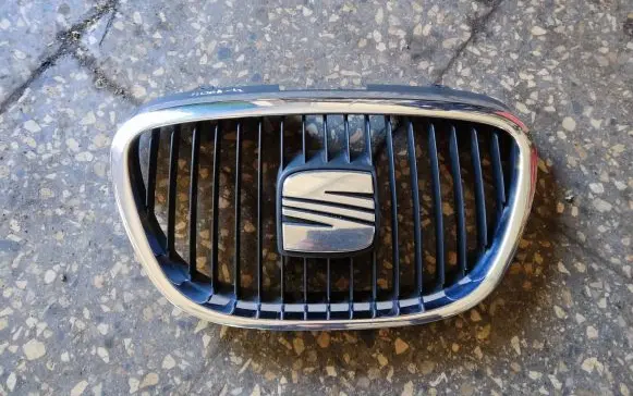 Seat Altea Front grill 5P0853651