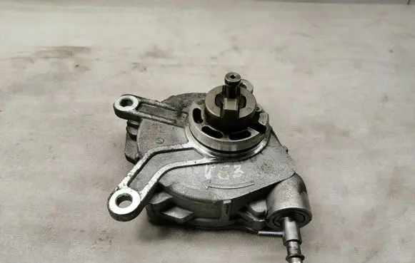 Toyota Corolla Verso AR10 Vacuum pump 293000R010
