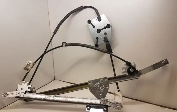 Audi TT TTS Mk2 Front door electric window regulator AD718R