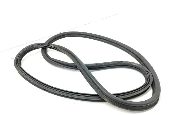 Citroen DS5 Trunk rubber seal (body) 