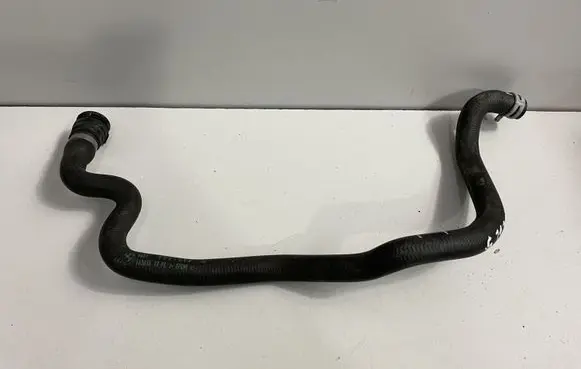BMW 5 G30 G31 Engine coolant pipe/hose 9326896