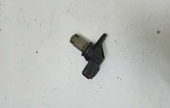 Camshaft position sensor