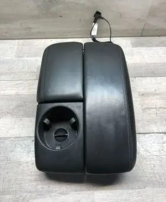Audi Q7 4L Armrest 4L1864207