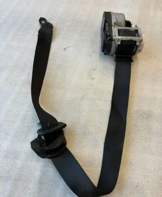 Mercedes-Benz ML W164 Front seatbelt 2518602085 A2518602085