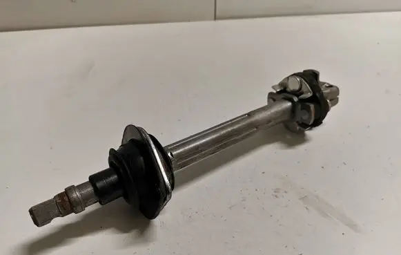 Ford Mustang V Steering column universal joint AR333E751AA