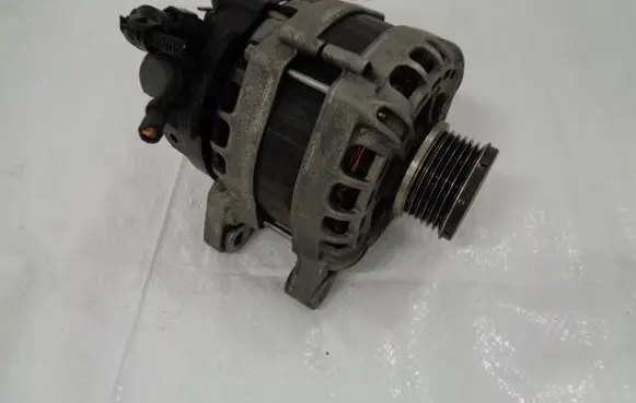 Citroen C4 Cactus Generator/alternator 9809391880