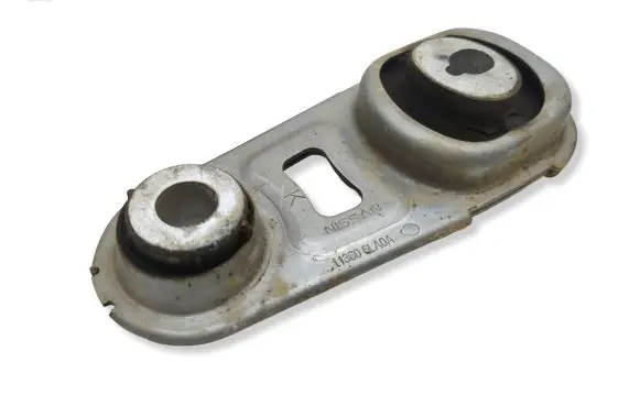 Nissan Rogue Engine mount bracket 113606LA0A