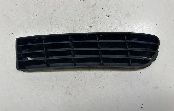 Audi A6 S6 C4 4A Front bumper lower grill 4A0807345J