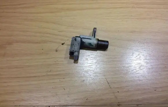 Peugeot 607 Camshaft position sensor 9634605980