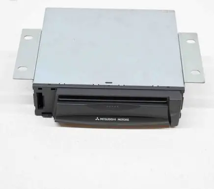 Mitsubishi Pajero Radio/CD/DVD/GPS head unit MZ313040 MP8000