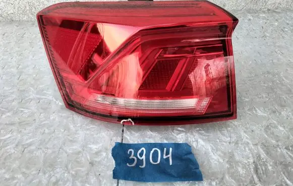 Volkswagen T-Roc Rear/tail lights 2GA945095C