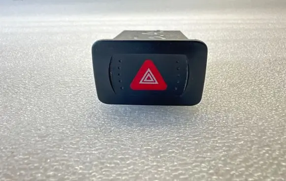 Volkswagen Golf IV Hazard light switch 1J0953235C