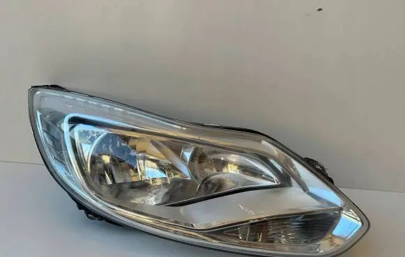 Ford Focus Headlight/headlamp BM51-13W029-NB