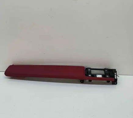 Dashboard glove box trim