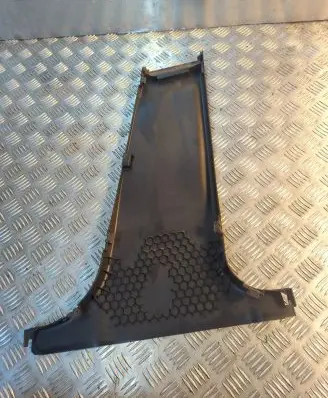Mercedes-Benz C W204 (B) pillar trim (bottom) A2046900525 A050688