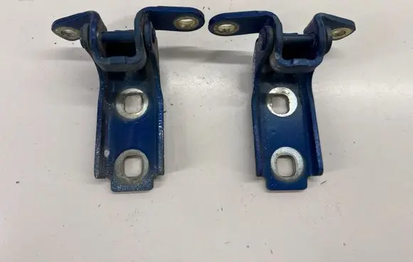 Chevrolet Camaro Front door hinges set P15350 P16020