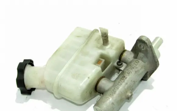 Hyundai Tucson JM Master brake cylinder BM1110732