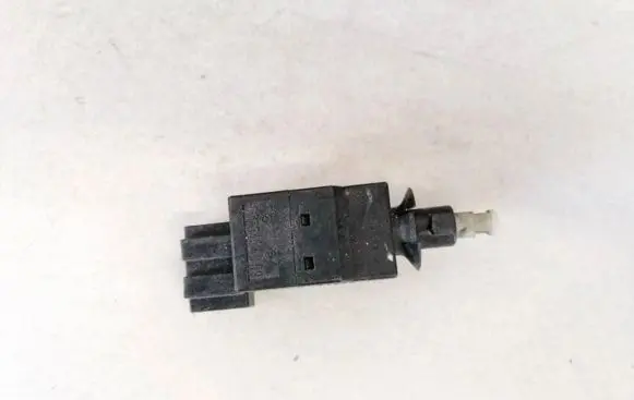 Mercedes-Benz E W211 Brake pedal sensor switch 0015454009
