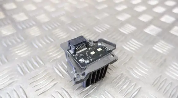 Toyota Yaris XP210 LED ballast control module 100398A03E
