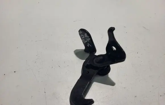 KIA Sportage Engine bonnet (hood) release handle