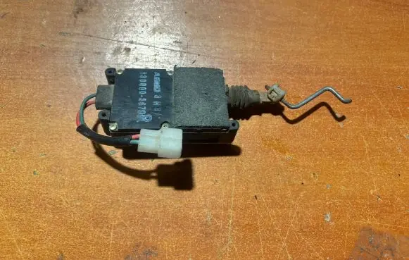 Mazda 626 Central locking motor 8300003670R 8300003670