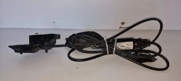 Mercedes-Benz E W211 Tailgate boot lock/latch motor A2118204942 0747410 88620002030