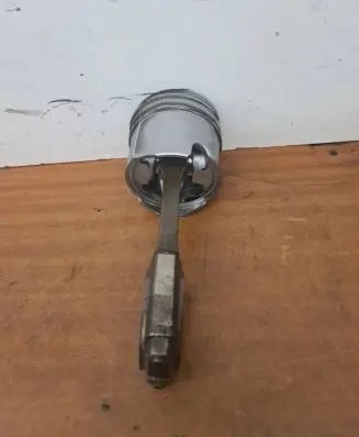 Peugeot Partner Piston with connecting rod