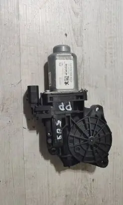Peugeot 508 II Front door window regulator motor 9837663280 403308A 080622