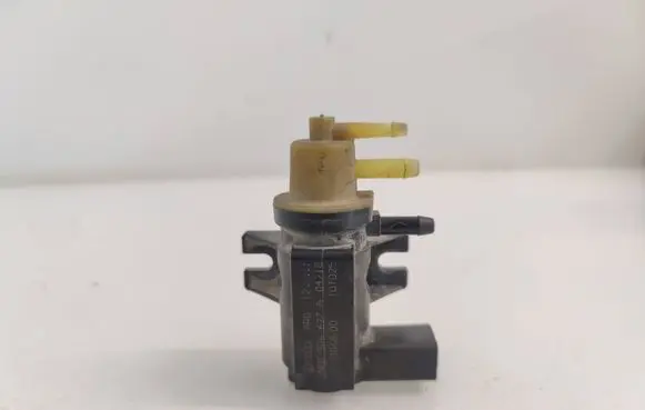 Volkswagen Caddy Turbo solenoid valve 1K0906627A 10T025 70086800