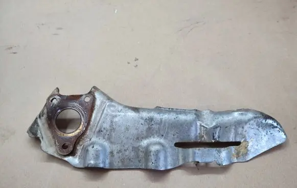 Renault Scenic III - Grand scenic III Heat shield in engine bay 