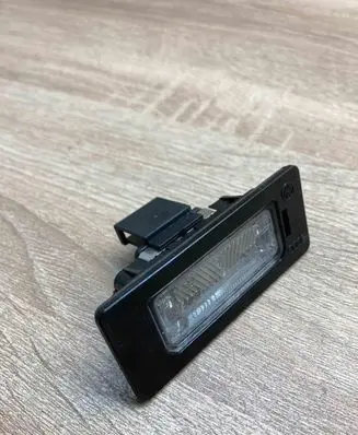 Audi A4 S4 B8 8K Number plate light 8T0943021