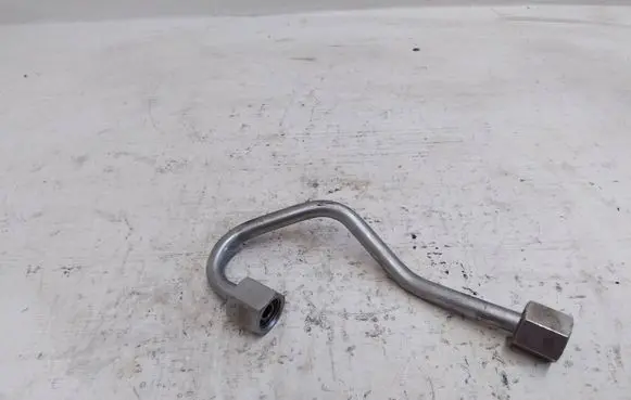 Audi A4 S4 B9 Fuel injector supply line/pipe 