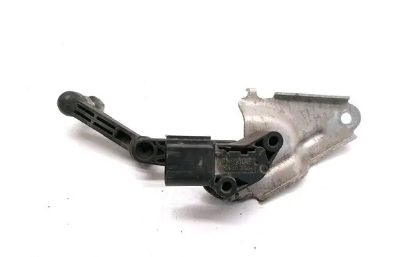 Tesla Model 3 Air suspension front height level sensor 1044941-00-B