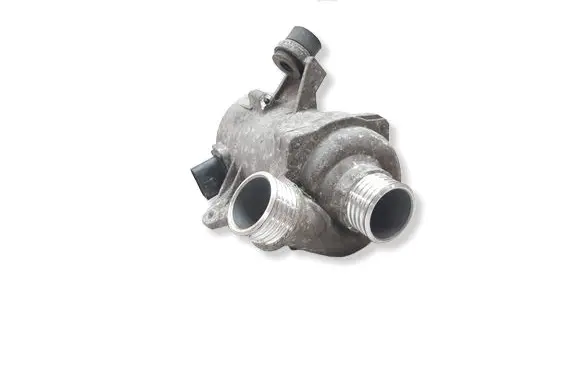 BMW 1 E81 E87 Water pump 7586928 11517586928