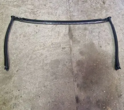 BMW Z3 E36 Rubber seal front coupe door window 51718410169 8410169