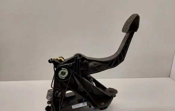Volkswagen Golf VII Clutch pedal 5Q1721059CP 5Q0927810A