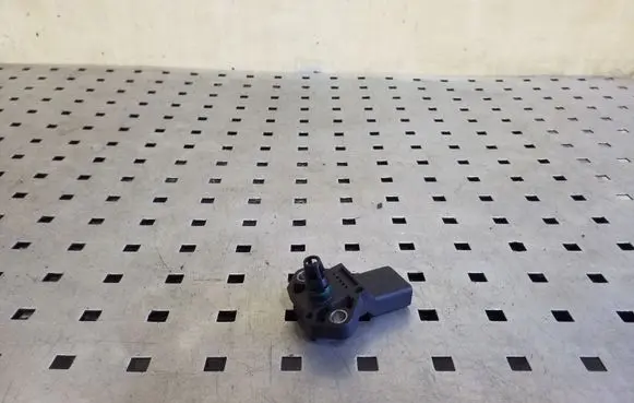 Volkswagen Crafter Air pressure sensor 038906051C
