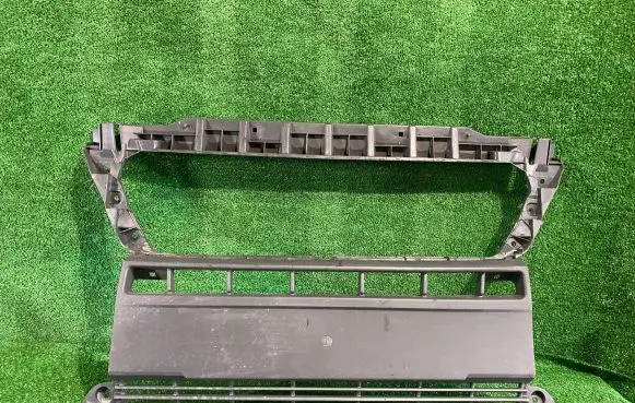 KIA Niro Intercooler air guide/duct channel 1315077070