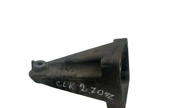 Mercedes-Benz CLK A209 C209 Engine mounting bracket A6112230804