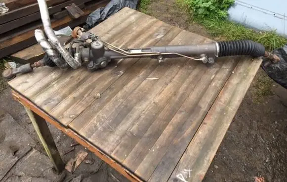 Volkswagen PASSAT B5.5 Steering rack