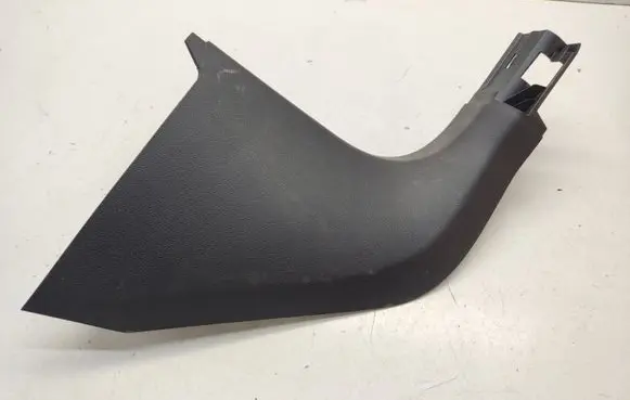 Volkswagen PASSAT B8 Front sill trim cover 3G1863484A