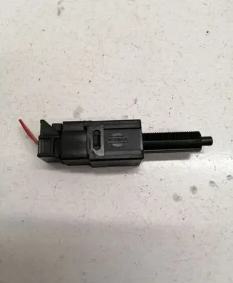 Nissan X-Trail T30 Brake pedal sensor switch