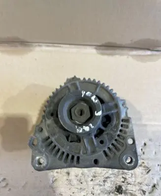 Volkswagen Golf III Generator/alternator