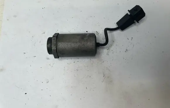 BMW 5 E39 Turbo solenoid valve 1703720